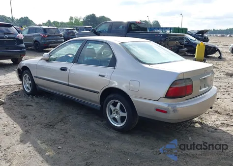 1996 Honda Accord Lx/Ex from USA, damaged, VIN 1HGCD563XTA267789